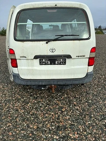Toyota Hiace 2008 photo 4