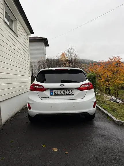 Ford Fiesta 2017 photo 2