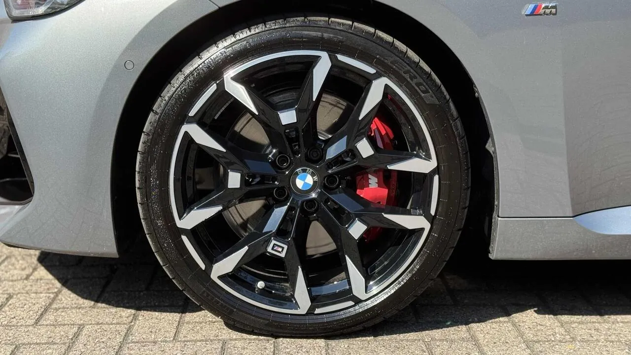 BMW 2 Series 2026 photo 4