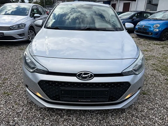 Hyundai I20 2015 photo 2
