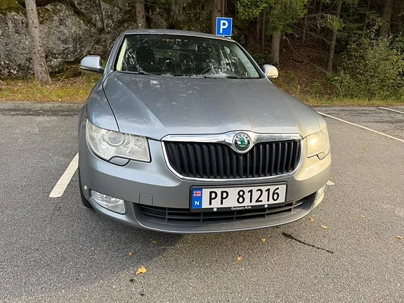 Skoda Superb 2009 photo 3