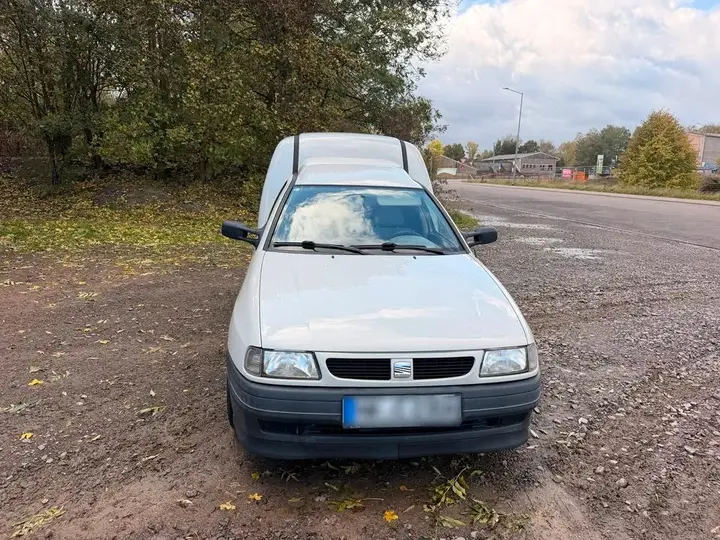 Seat Inca