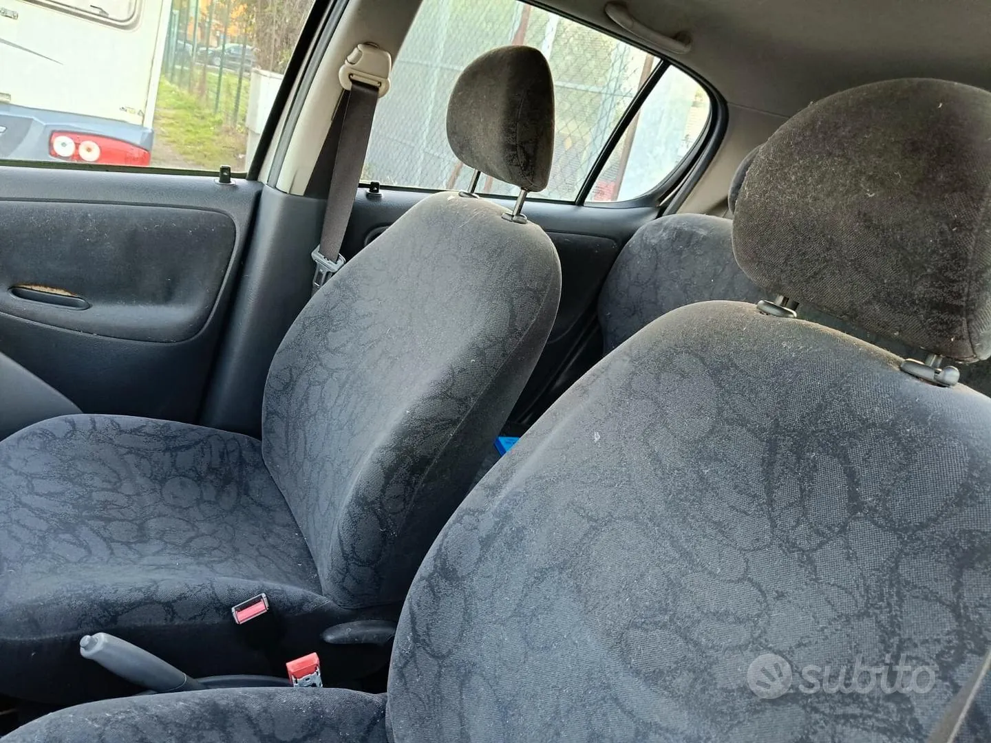 Toyota Yaris 2002 photo 4