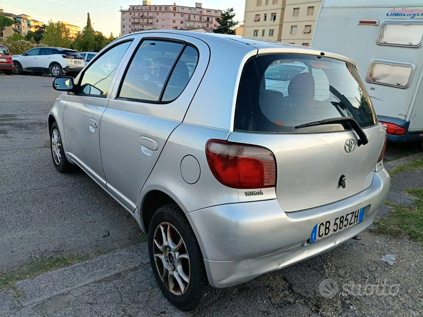 Toyota Yaris 2002 photo 3
