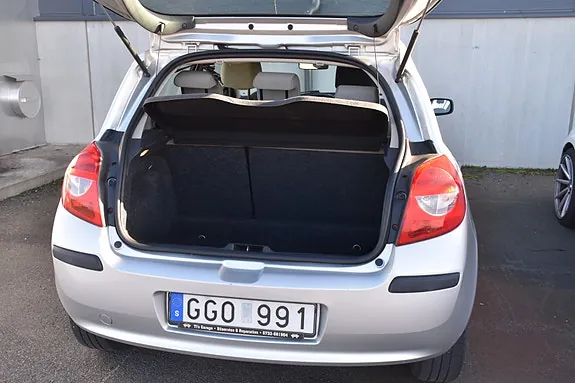 Renault Clio 2009 photo 3