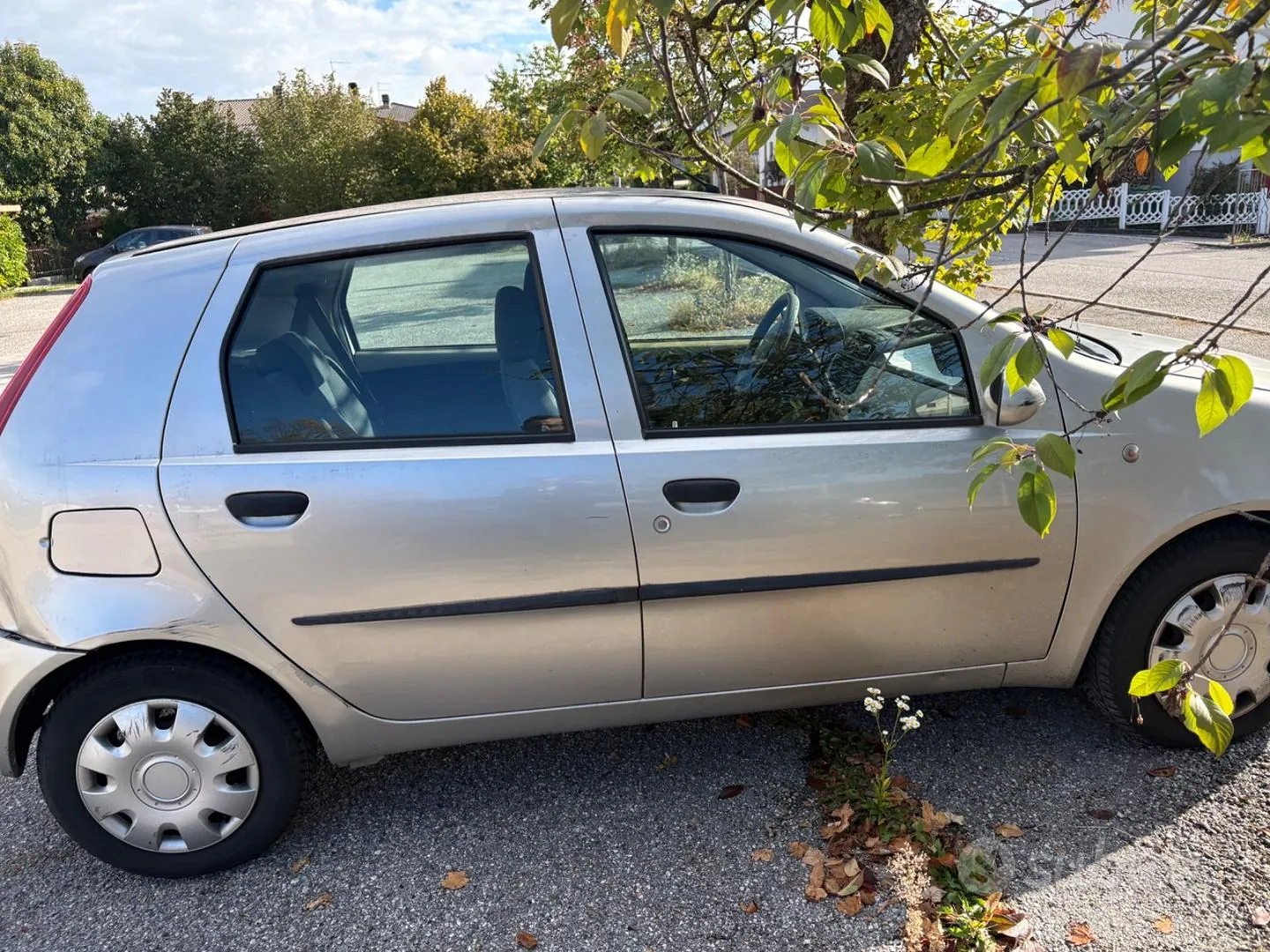 Fiat Punto 2004 photo 2