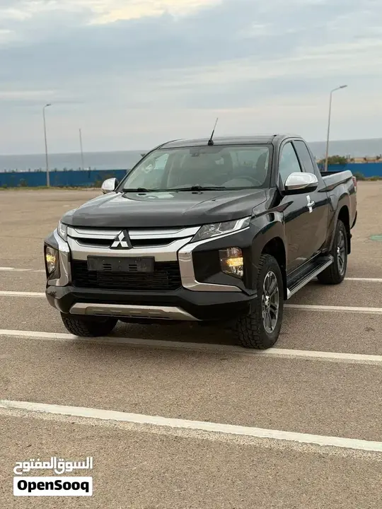 Mitsubishi L200 2021 photo 2