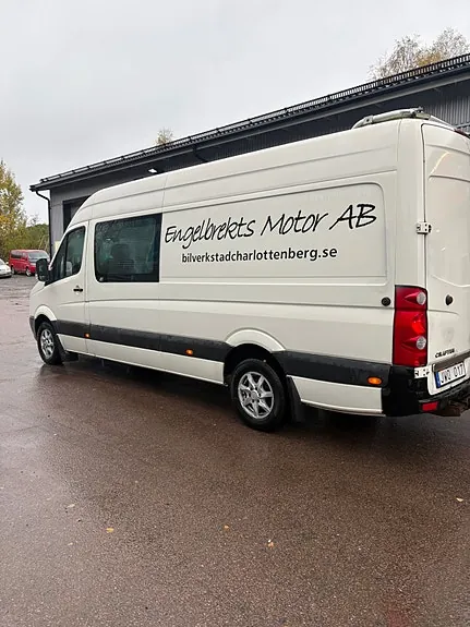 Volkswagen Crafter 35 2011 photo 2