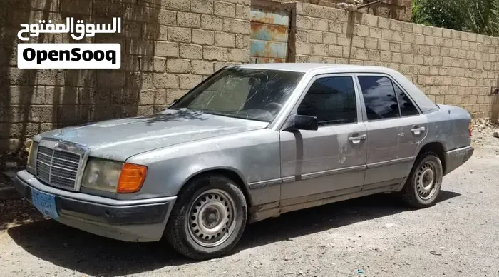 Mercedes-Benz C-Class 1990 photo 4