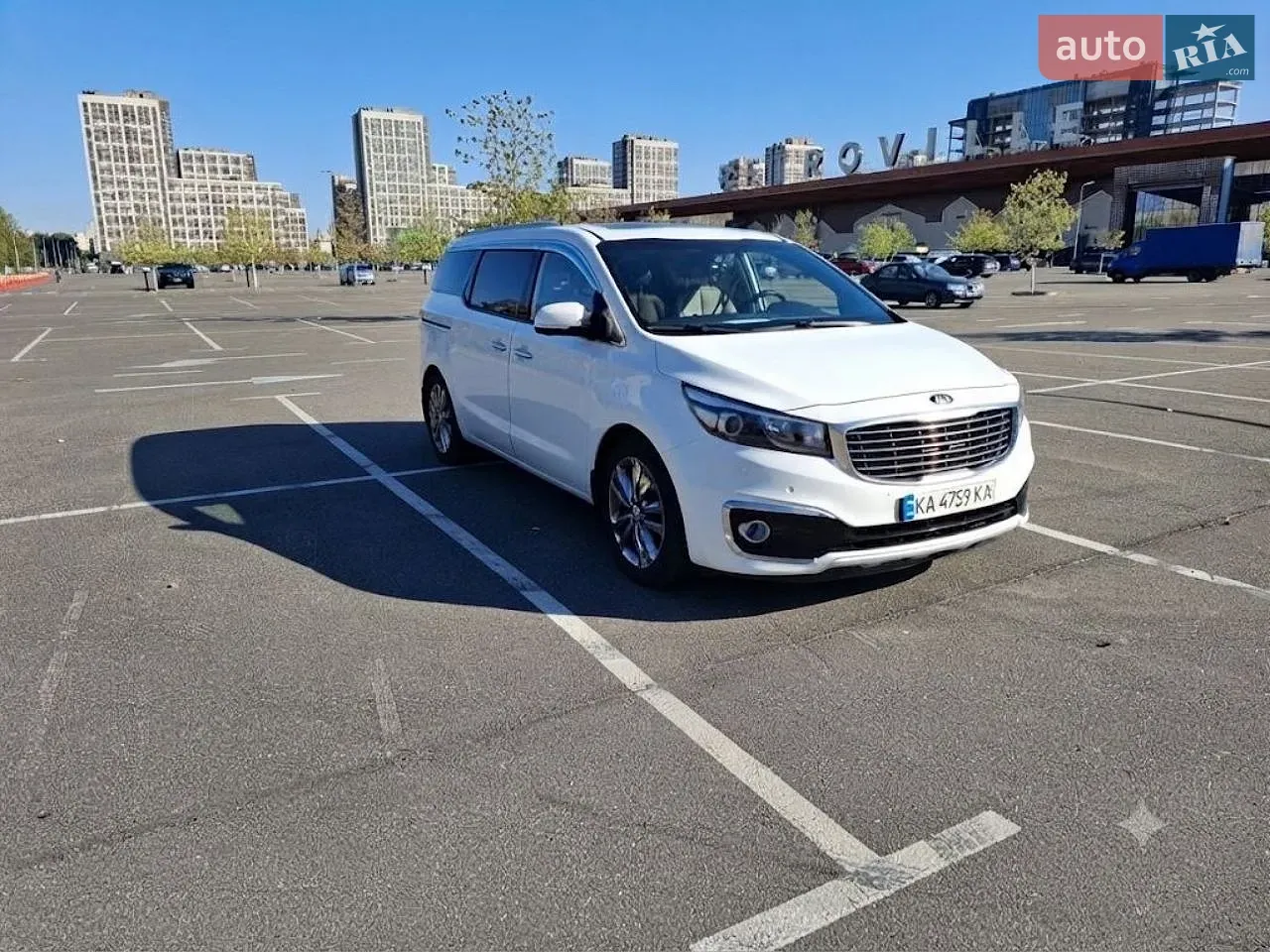 Kia Carnival 2016 photo 3