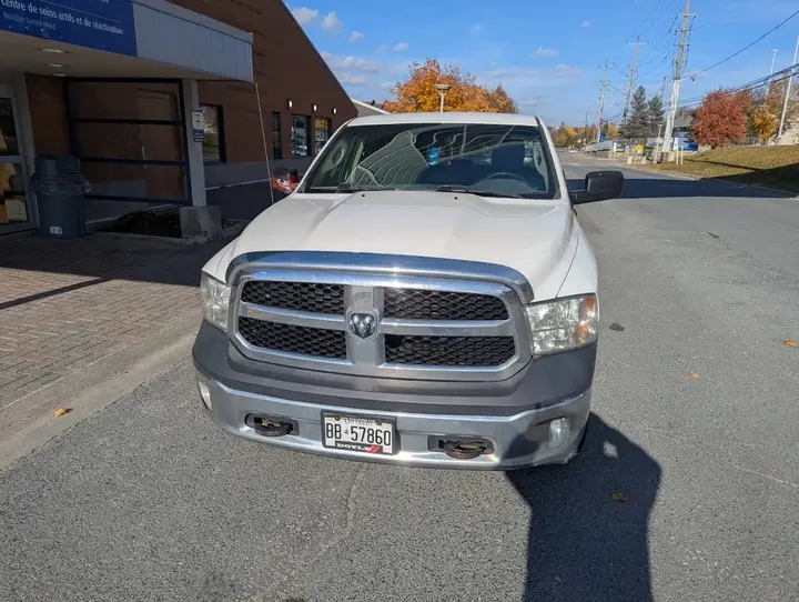 Dodge Ram 1500 2016 photo 2