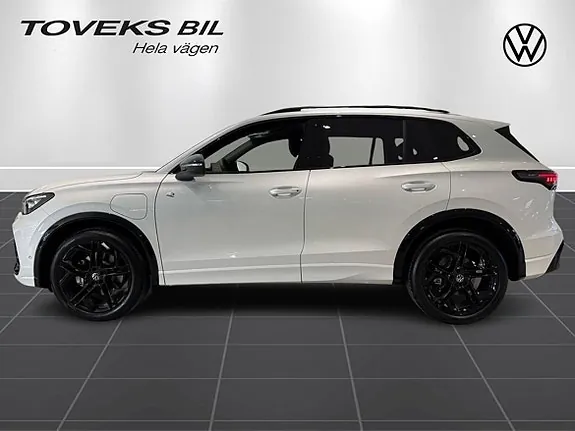 Volkswagen Tiguan 2026 photo 2