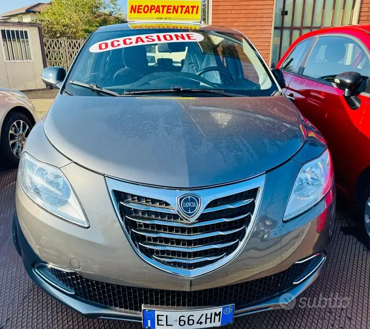 Lancia Ypsilon 2012 photo 3