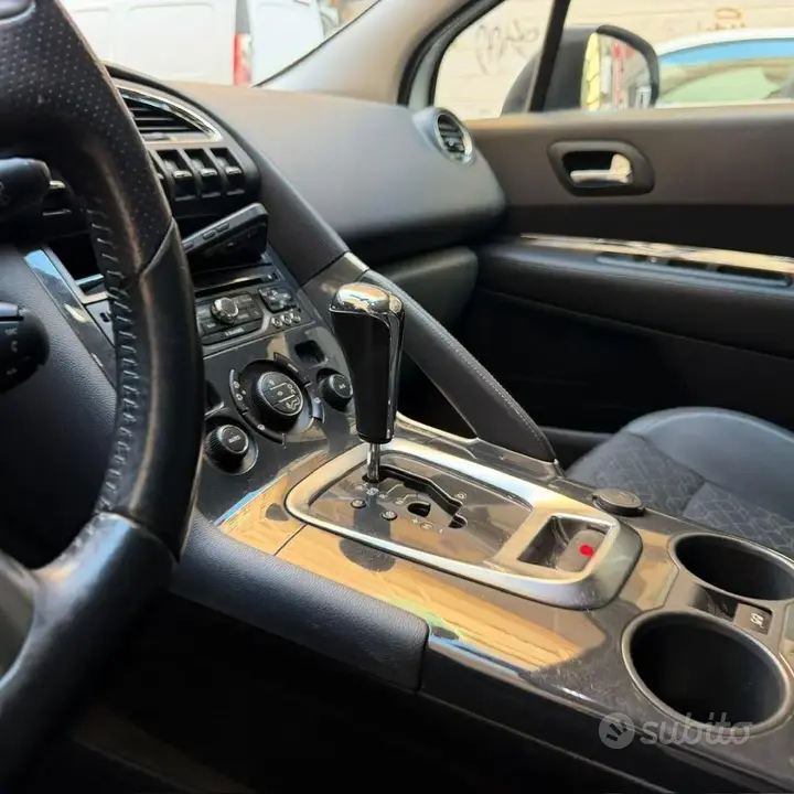 Peugeot 3008 2015 photo 5
