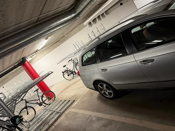 Volkswagen Passat 2009 photo 4