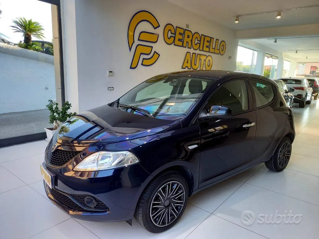 Lancia Ypsilon 2019 photo 2