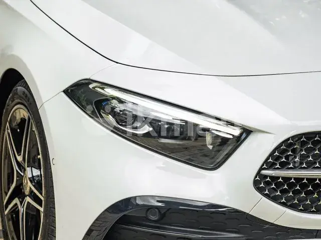Mercedes-Benz A 180 2024 photo 3