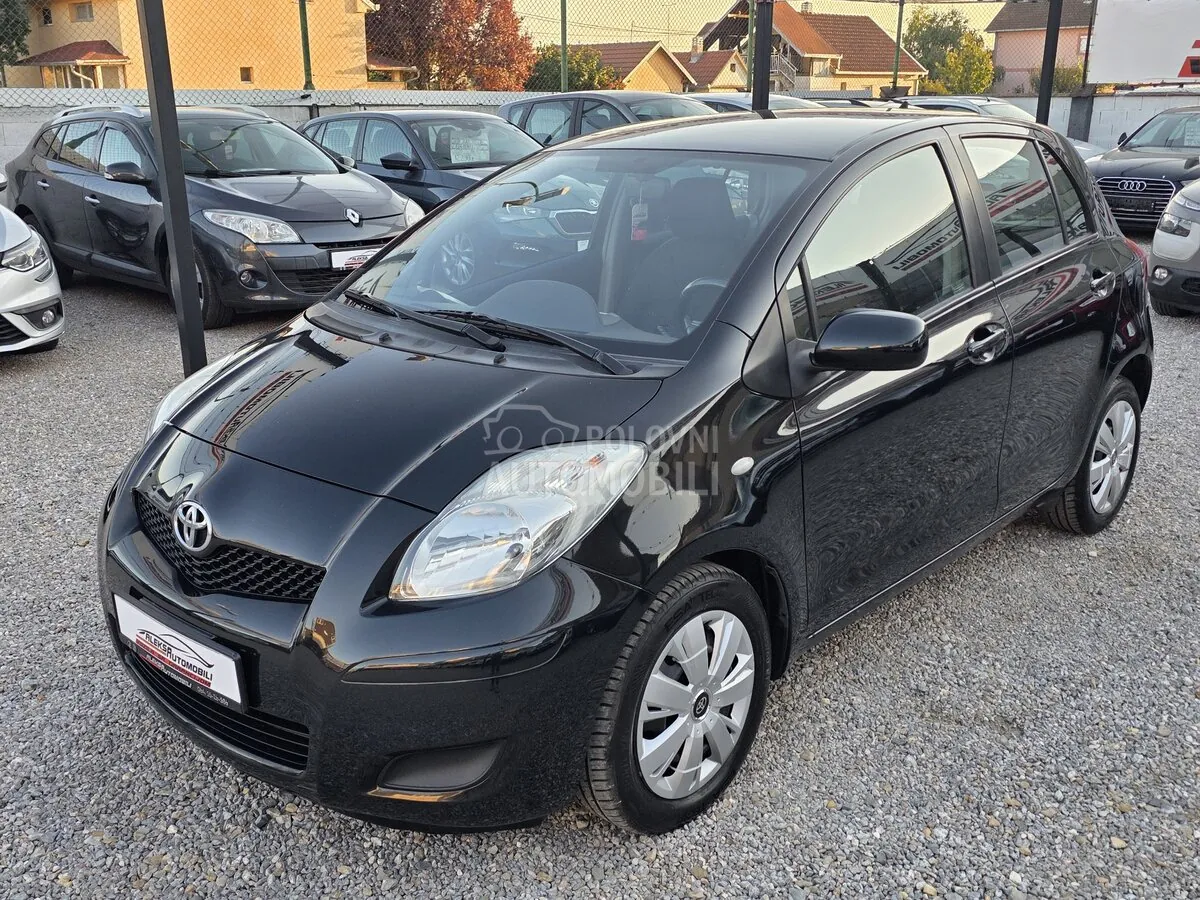 Toyota Yaris 2010 photo 4