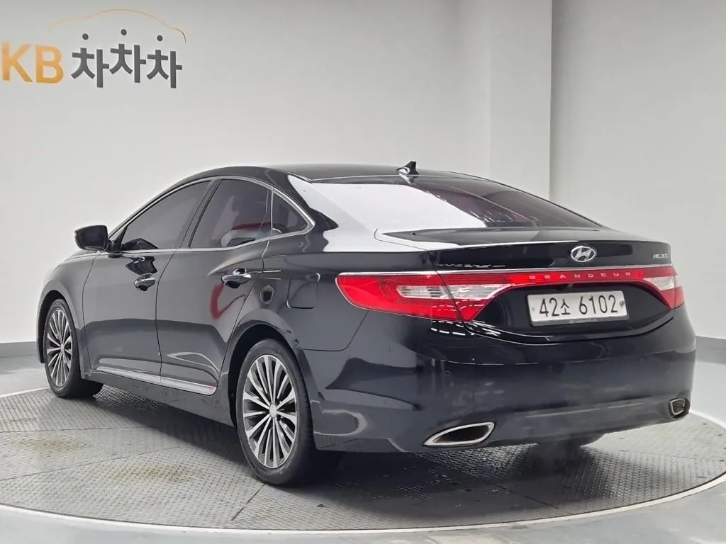 Hyundai Grandeur 2014 photo 2