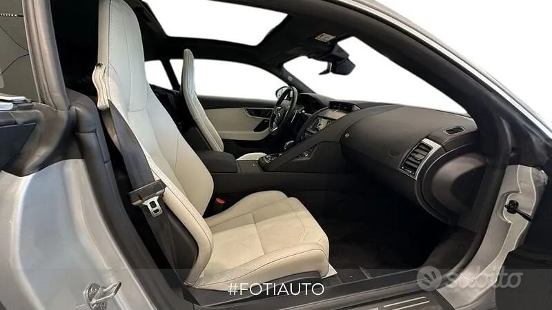 Jaguar F-Type 2025 photo 4