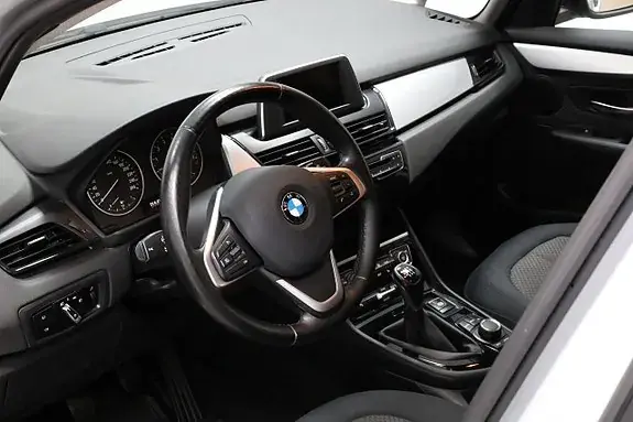 BMW 218I 2017 photo 5