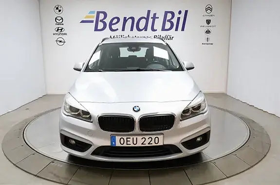 BMW 218I 2017 photo 2