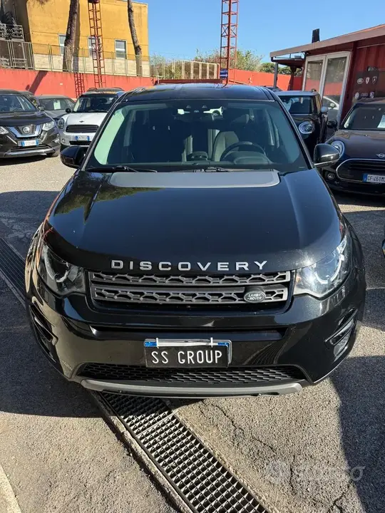 Land Rover Discovery Sport 2016 photo 2