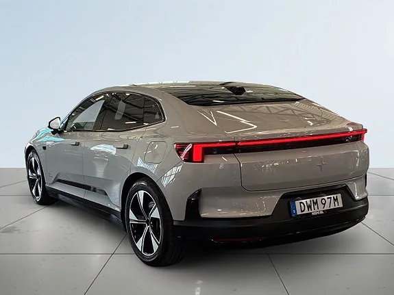 Polestar 4 2025 photo 5