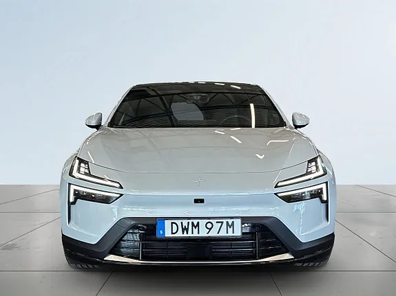 Polestar 4 2025 photo 2