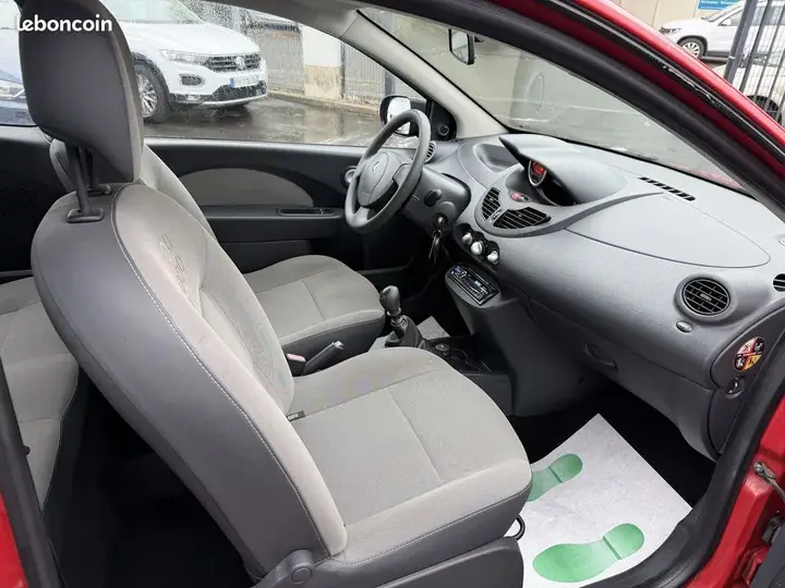 Renault Twingo 2010 photo 5