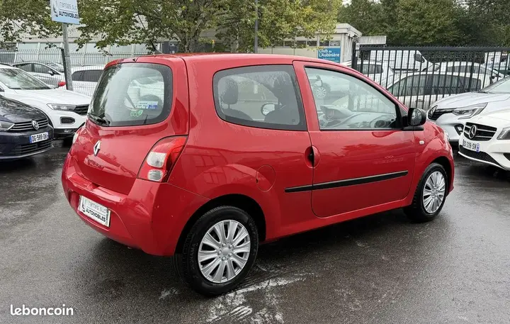 Renault Twingo 2010 photo 3