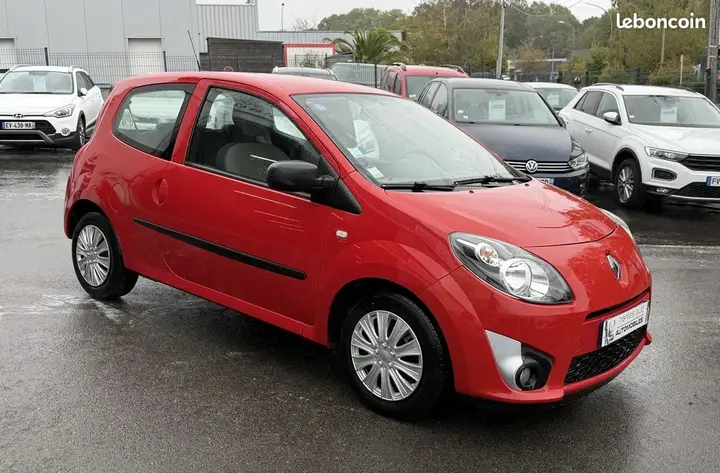 Renault Twingo 2010 photo 2
