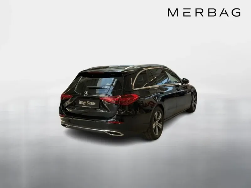 Mercedes-Benz C-Class 2025 photo 3