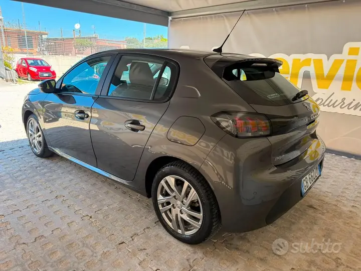 Peugeot 208 2020 photo 4