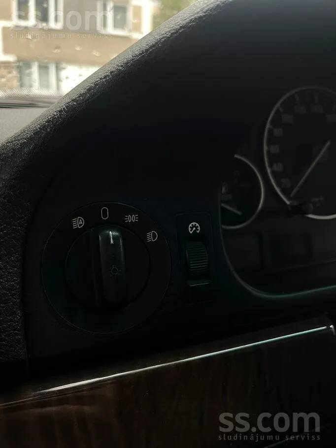 BMW 525 2002 photo 2