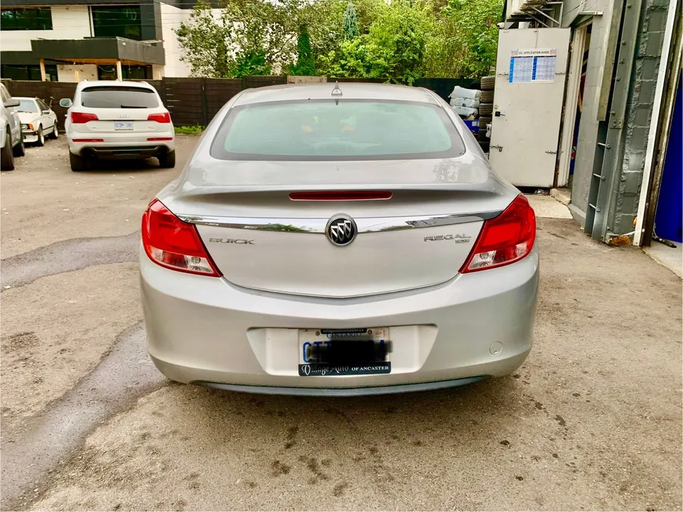 Buick Regal 2011 photo 2