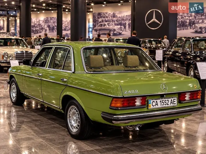 Mercedes-Benz E-Class 1984 photo 4