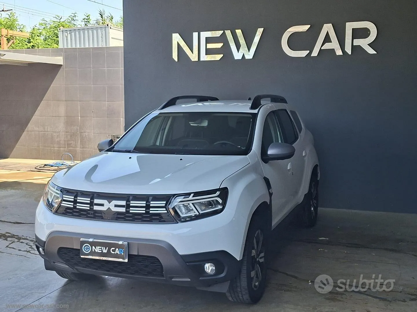 Dacia Duster 2023 photo 2