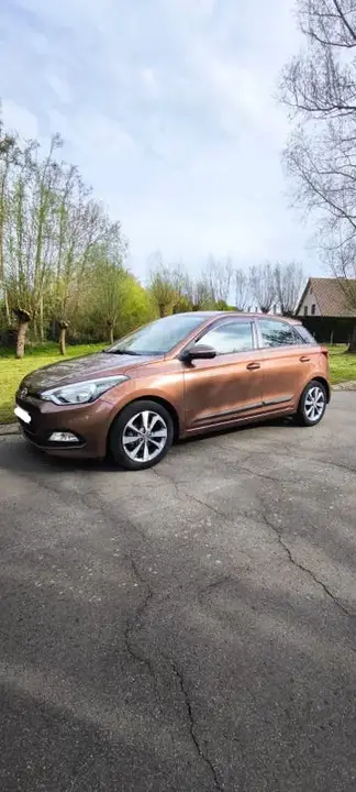Hyundai I20