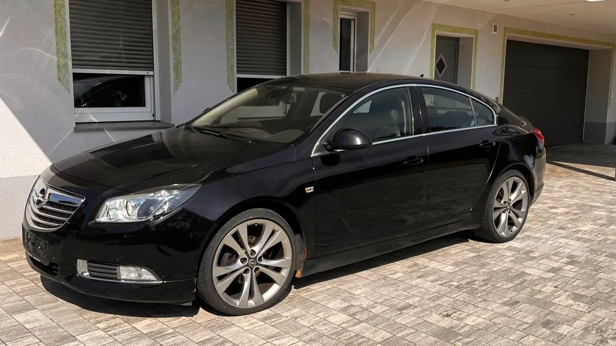 Opel Insignia 2009 photo 2