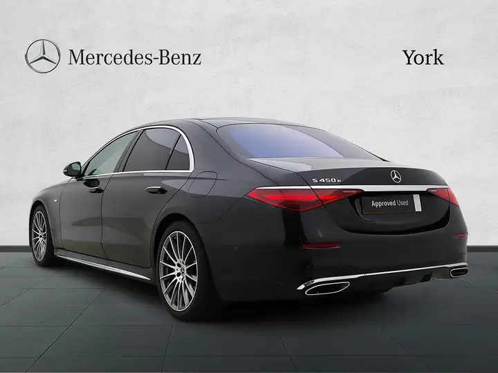 Mercedes-Benz S-Class 2025 photo 2