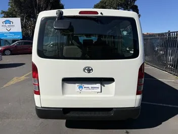 Toyota Hiace 2019 photo 5