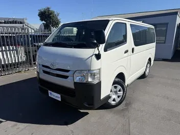 Toyota Hiace 2019 photo 2