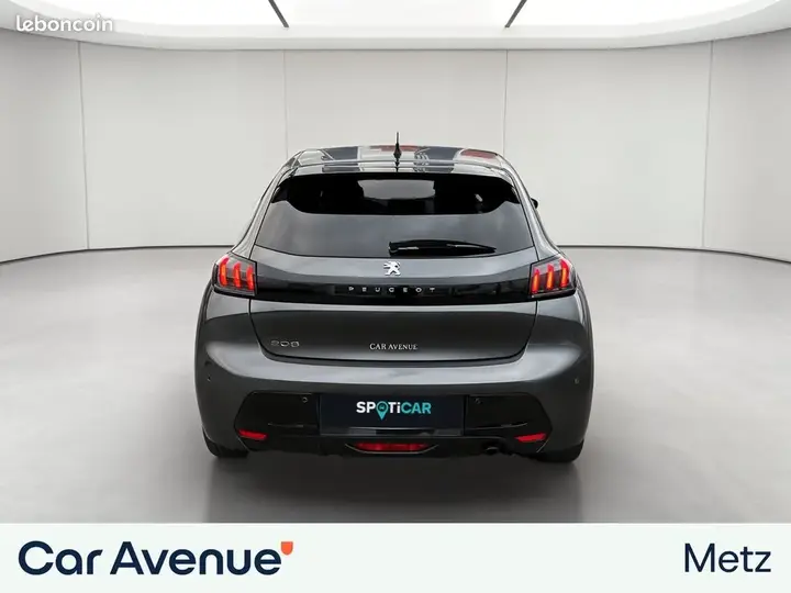 Peugeot 208 2022 photo 4
