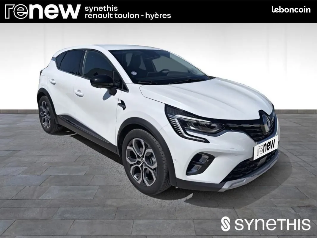 Renault Captur 2023 photo 2