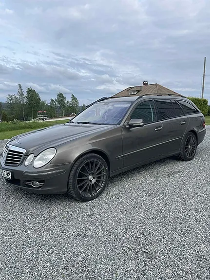 Mercedes-Benz E280 2009 photo 4