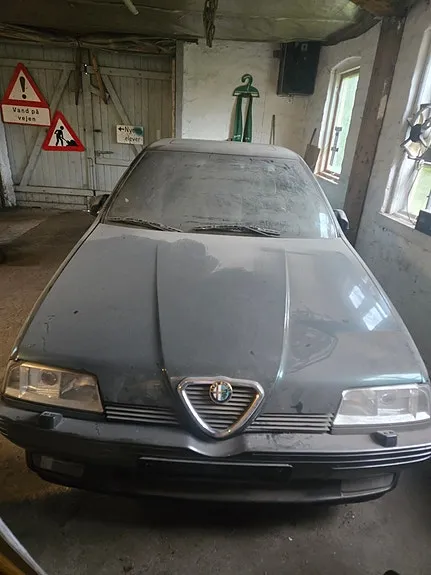 Alfa Romeo 164