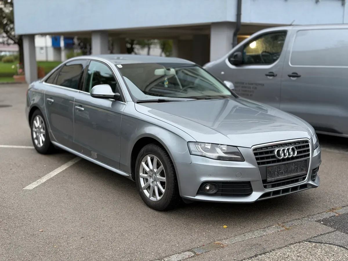 Audi A4 2008 photo 2