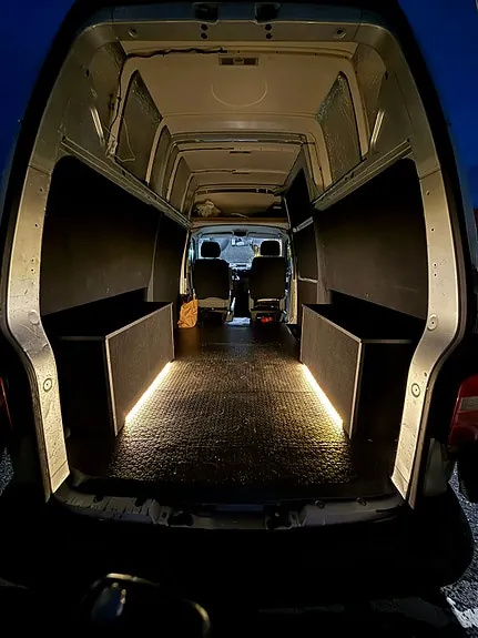 Volkswagen Transporter 2006 photo 2