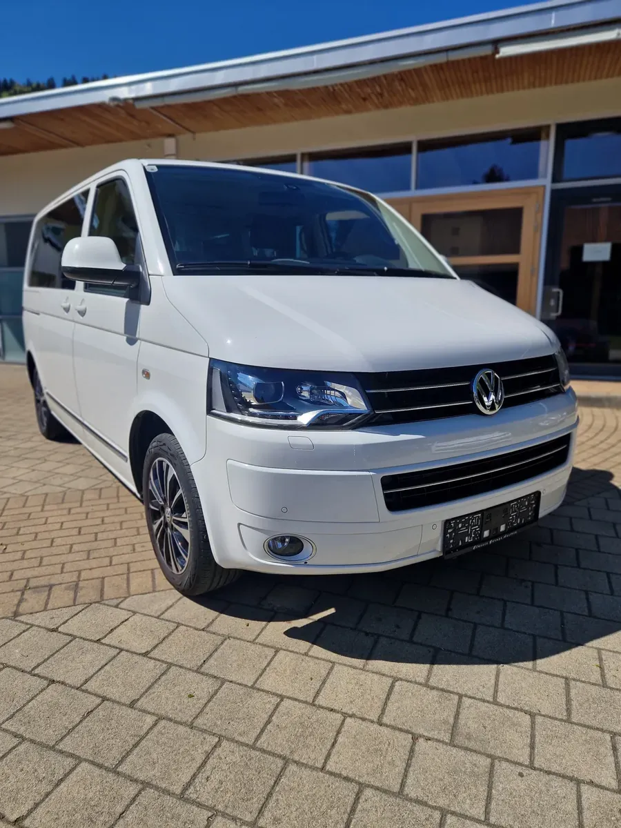 Volkswagen Multivan 2015 photo 3
